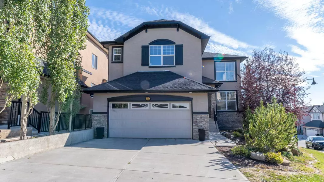 212 Sherwood Rise NW, Calgary, AB T3R 1P7