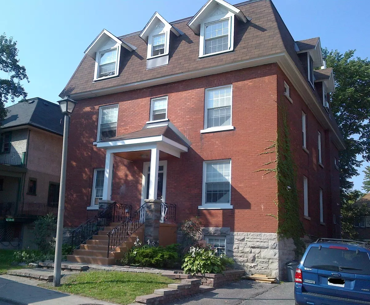 Lower Town - Sandy Hill, ON K1N 8M2,96 Wurtemburg ST #3