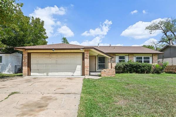 2822 Harvard Street N, Irving, TX 75062