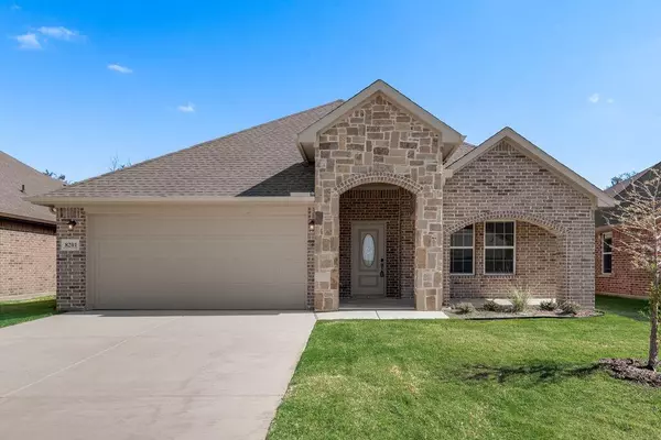 8201 Scott Lane, Greenville, TX 75402