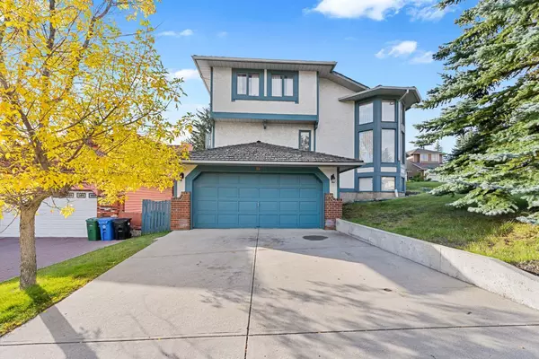 Calgary, AB T3A 3R5,151 Edelweiss PL NW