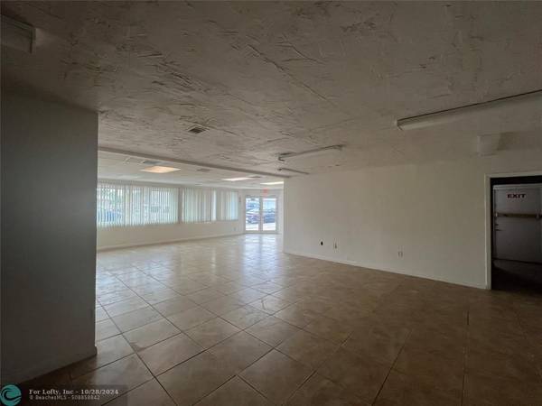 Hallandale Beach, FL 33009,203 E Hallandale Beach Blvd  #201-203