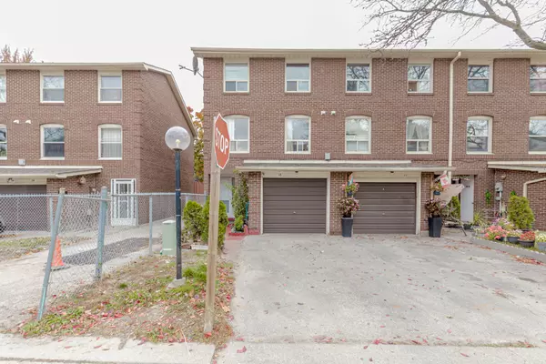 12 Eden PARK #12, Brampton, ON L6T 3A5