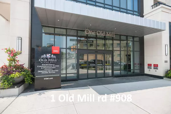 Toronto W01, ON M6S 0A1,1 Old Mill DR ##908