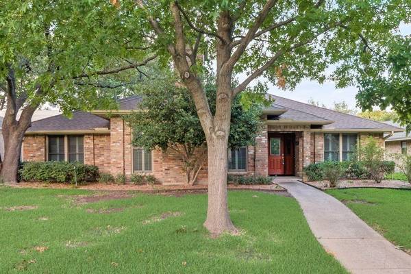 7222 Claybrook Drive, Dallas, TX 75231