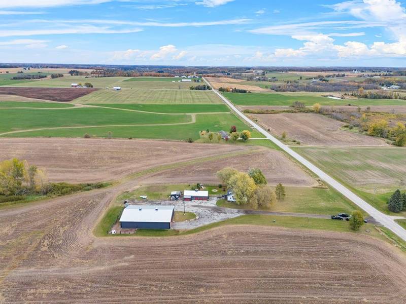 E1054 County Rd N, Luxemburg, WI 54217