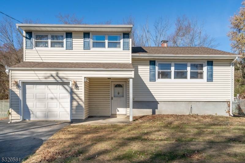 19 Alden Ter, Mount Olive Twp., NJ 07836