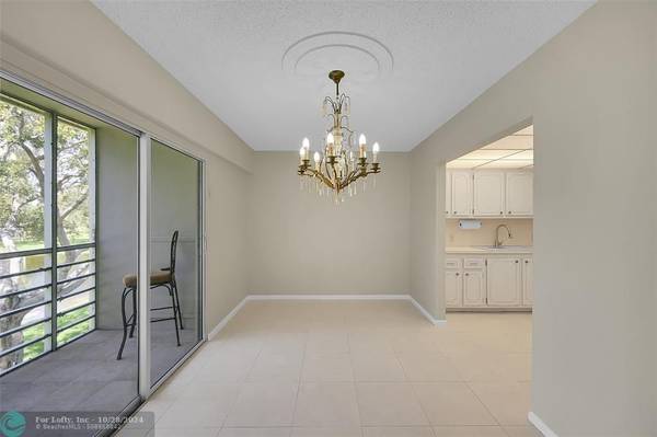 Boca Raton, FL 33434,162 Dorset D  #162