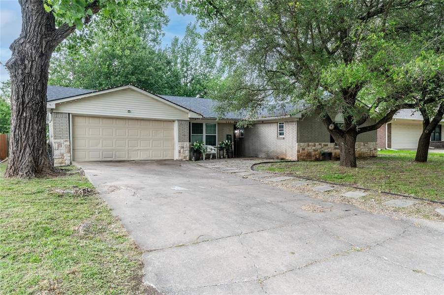 521 Bryan Drive, Denison, TX 75020