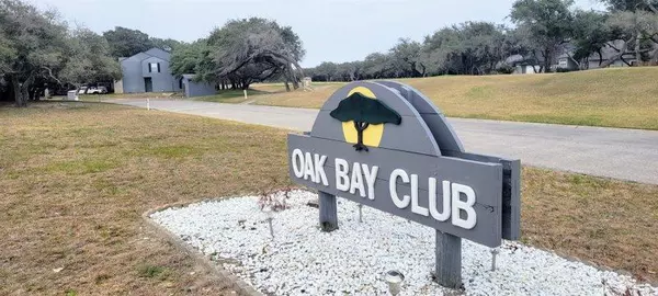 210 Oak Bay #1003, Rockport, TX 78382