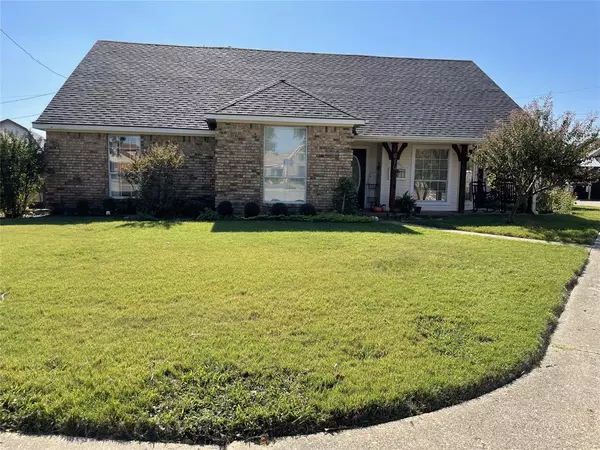 610 Azalea Court, Forney, TX 75126