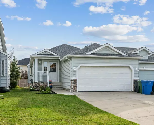 154 West Creek Bay, Chestermere, AB T1X 1K7