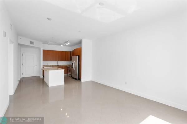 Hallandale Beach, FL 33009,1945 S Ocean Dr  #307