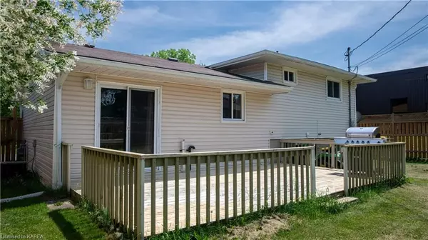 Gananoque, ON K7G 1B4,324 ARTHUR ST