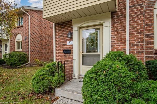 Kingston, ON K7L 4T8,115 WRIGHT CRES #73