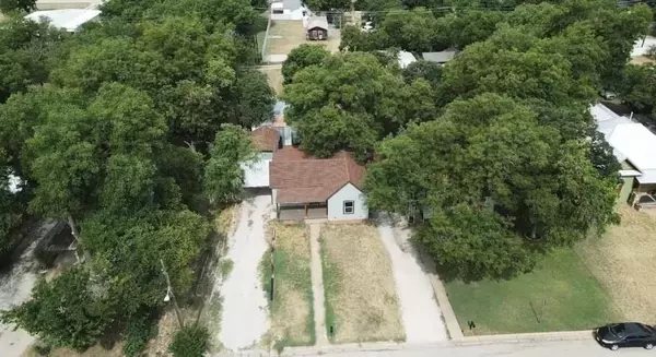 Graham, TX 76450,814 East Street