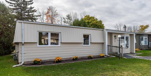 39 Corner Brook TRL, Innisfil, ON L9S 1N6