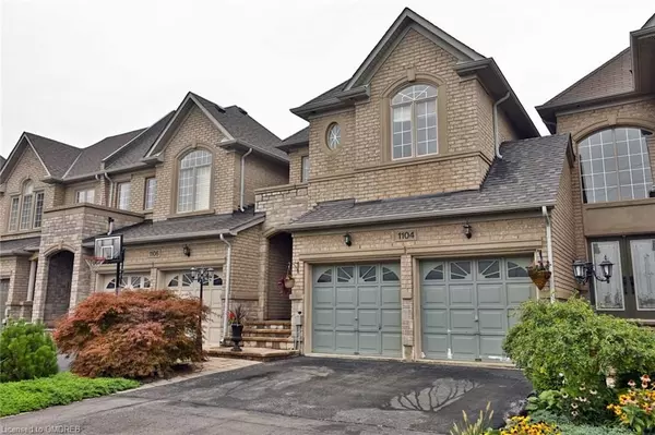 Oakville, ON L6H 7R9,1104 Agram DR