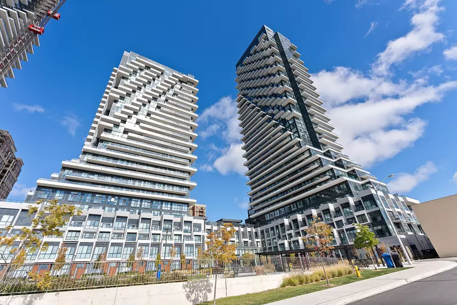 20 Inn on the Park DR #2033, Toronto C13, ON M3C 0P8