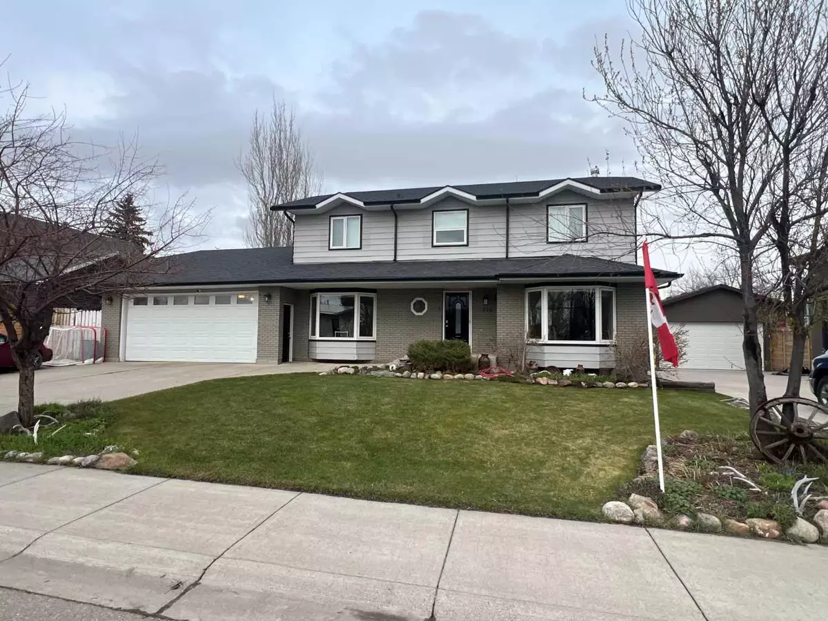 Cardston, AB T0k 0K0,252 7 ST West