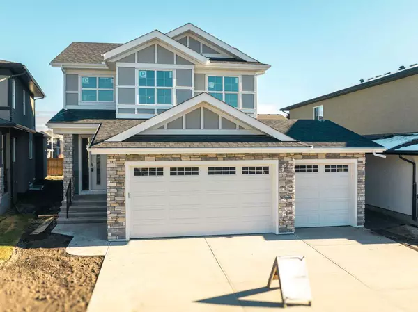 203 Kinniburgh LOOP, Chestermere, AB T1X 2S7