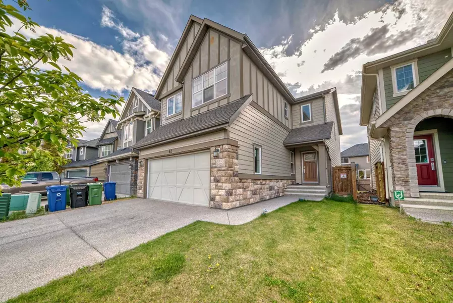 62 Valley Pointe Bay Northwest, Calgary, AB T3B 6B6