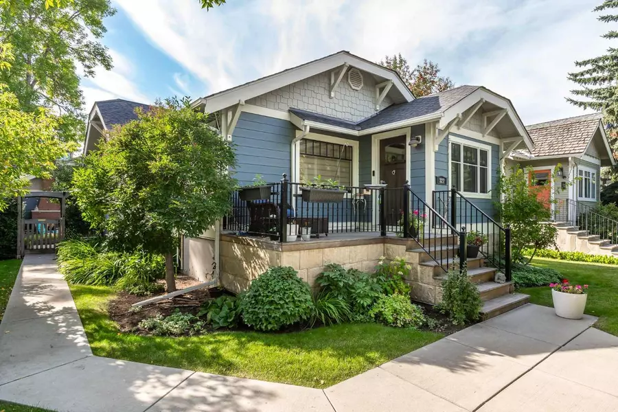 327 7 AVE Northeast, Calgary, AB T2E 0N1