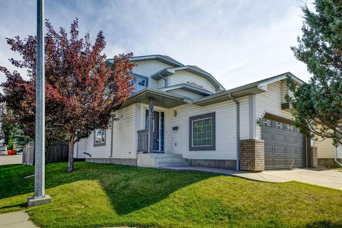 Calgary, AB T2C 4E9,134 Riverwood CRES SE