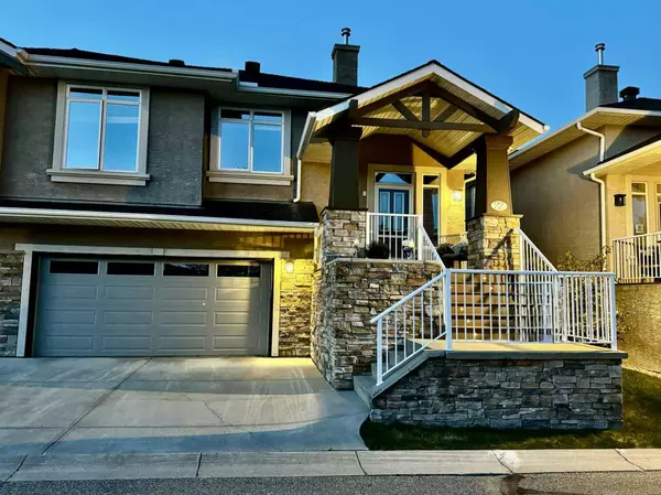 22 Discovery Woods Villas SW, Calgary, AB T3H5A7