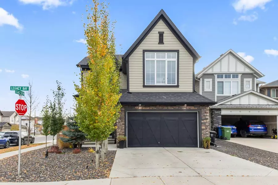 56 Legacy Bay Southeast, Calgary, AB T2X2E3