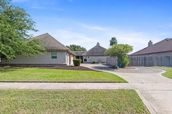 1813 Ezekiel Court, Corpus Christi, TX 78418