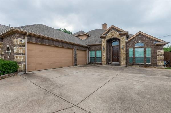 Grand Prairie, TX 75052,2203 Tawny Owl Road