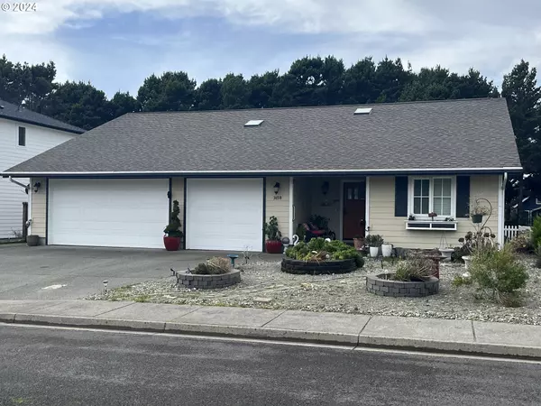 3158 PERIWINKLE LN, Bandon, OR 97411