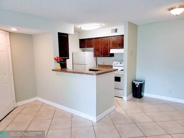 2796 S University Dr  #2106,  Davie,  FL 33328