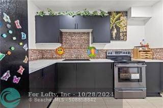 Lauderhill, FL 33319,5961 N Falls Circle Dr  #103