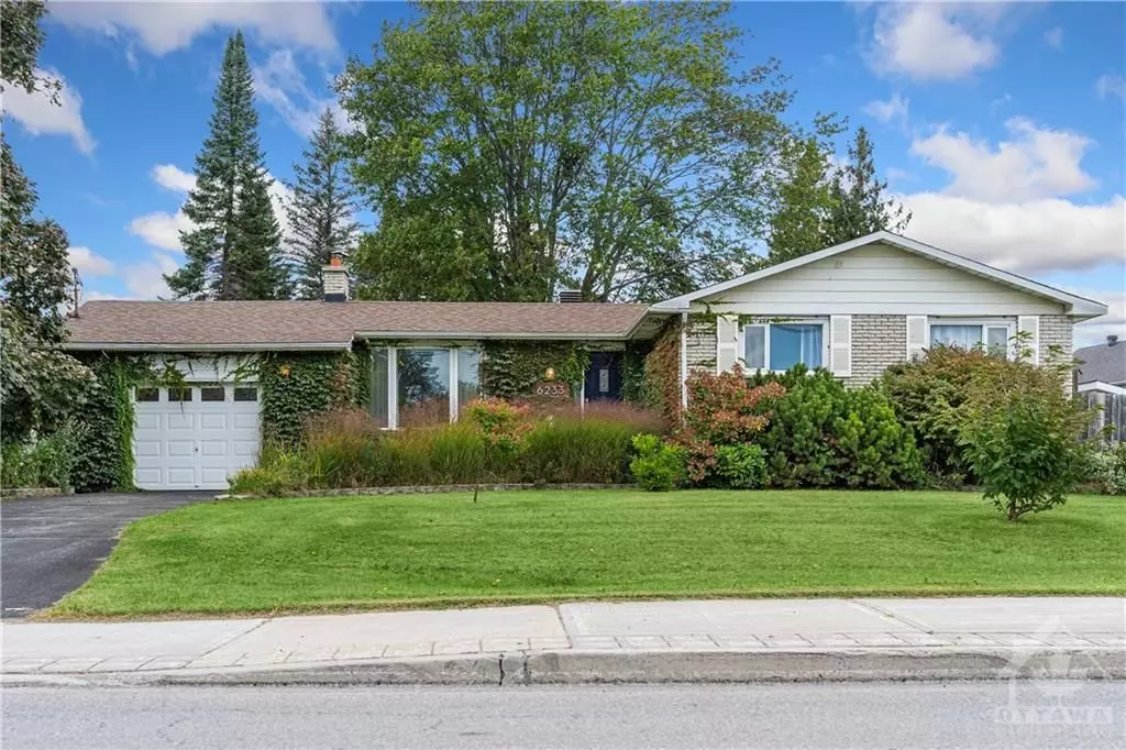 Stittsville - Munster - Richmond, ON K0A 2Z0,6233 PERTH ST