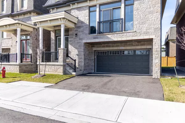 Mississauga, ON L4Y 0H2,2163 Royal Gala CIR