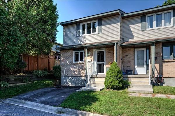 Kingston, ON K7M 7S2,22 COVENTRY CRES