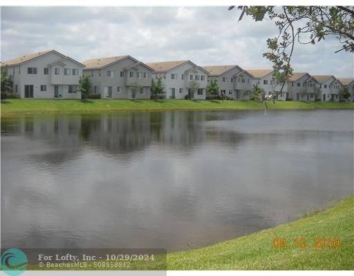 3158 Laurel Ridge Cir  #3158, Riviera Beach, FL 33404