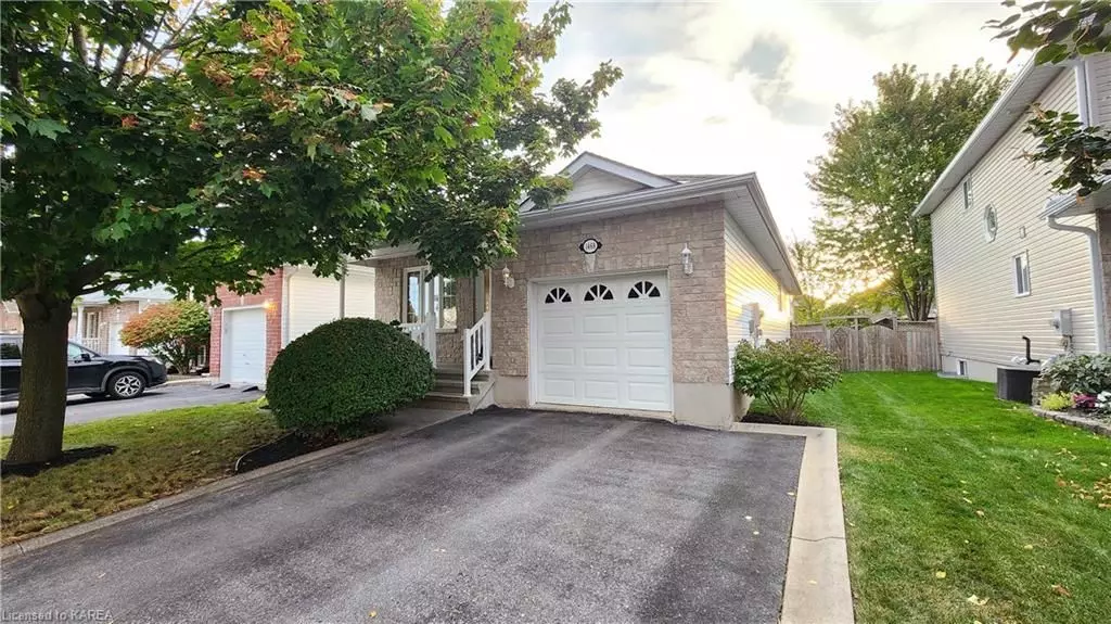 Kingston, ON K7P 3H3,1468 BIRCHWOOD DR