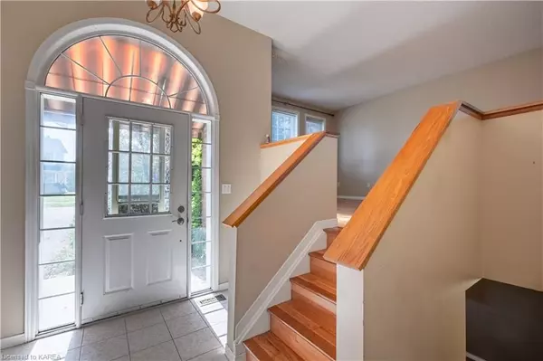 Kingston, ON K7P 2W4,1386 BRACKENWOOD CRES