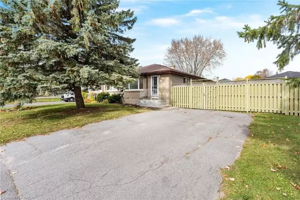 Kingston, ON K7P 2V6,1408 WOODFIELD CRES