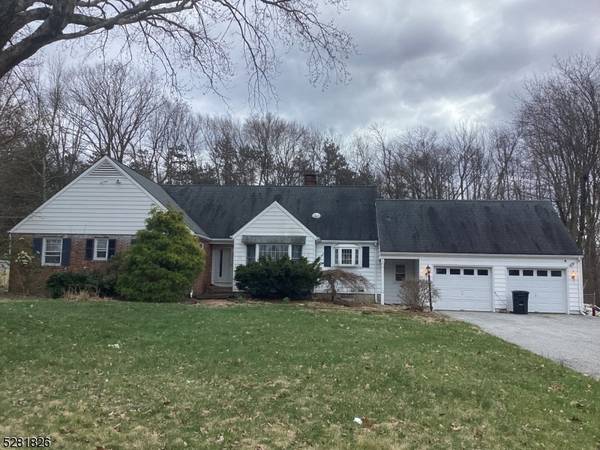 29 Greendale Dr, West Milford Twp., NJ 07438