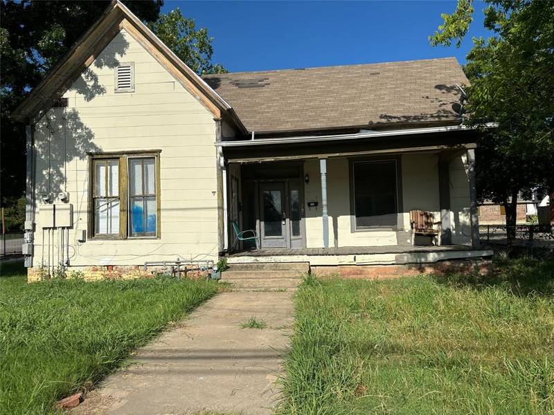 116 N Taylor Street, Gainesville, TX 76240