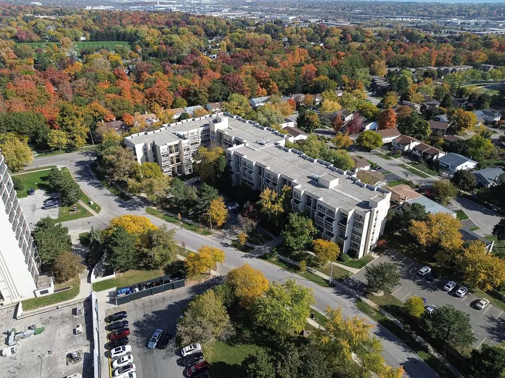 Oakville, ON L6H 2S2,1300 Marlborough CT #119