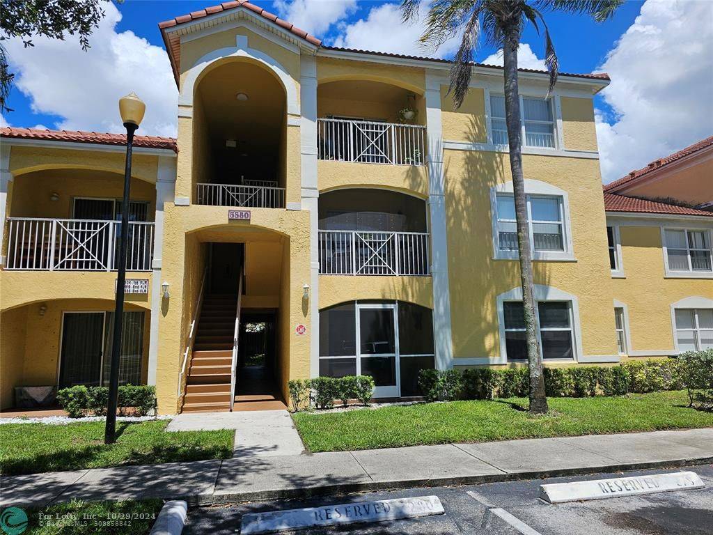 Coconut Creek, FL 33073,5580 NW 61st St #603