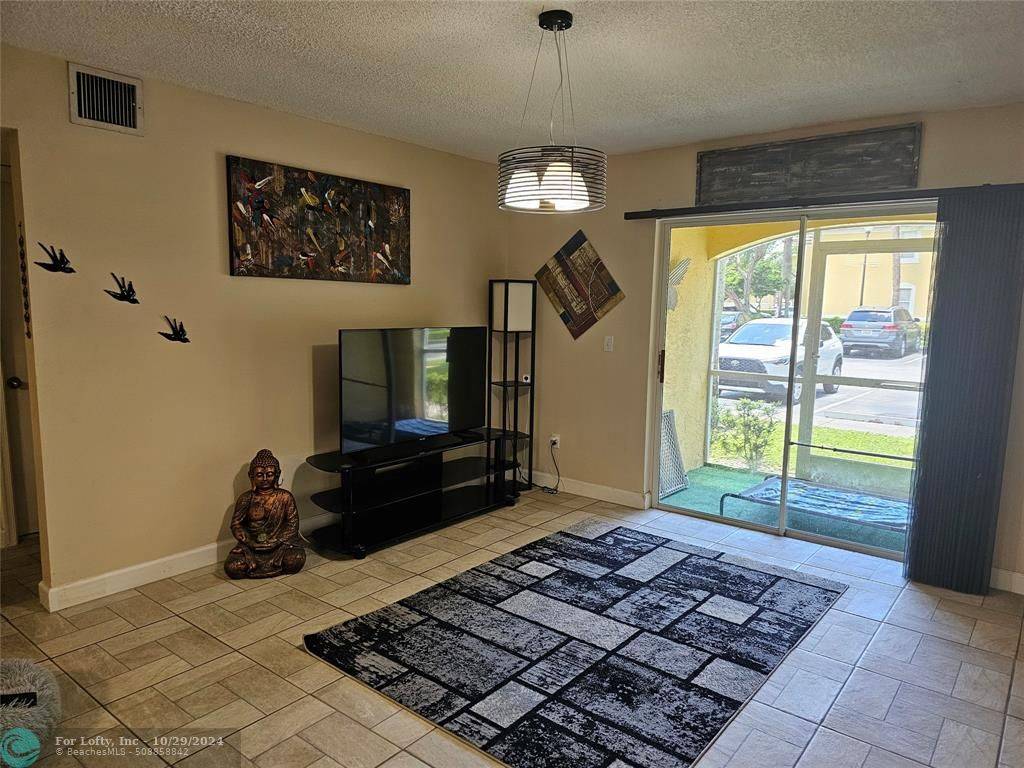 Coconut Creek, FL 33073,5580 NW 61st St #603