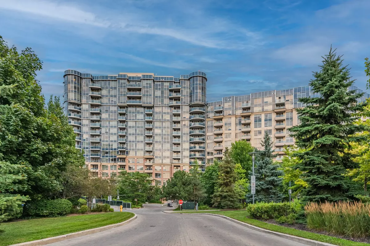 Markham, ON L3R 4G1,23 Cox BLVD #169