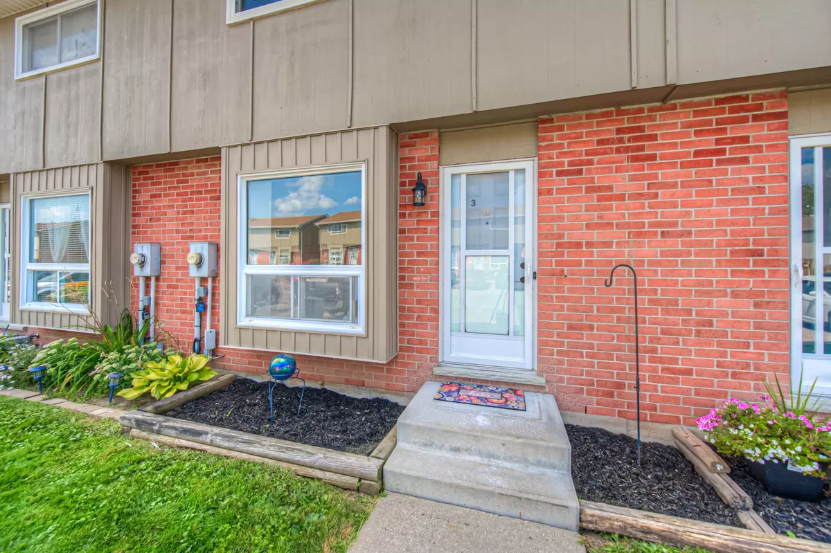 Woodstock, ON N4T 1L2,400 Springbank AVE N #3