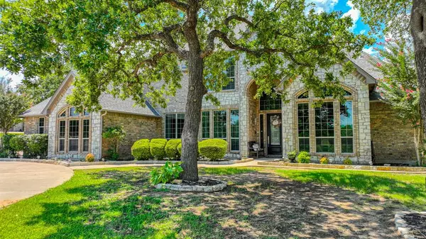 217 Sugartree Drive, Lipan, TX 76462